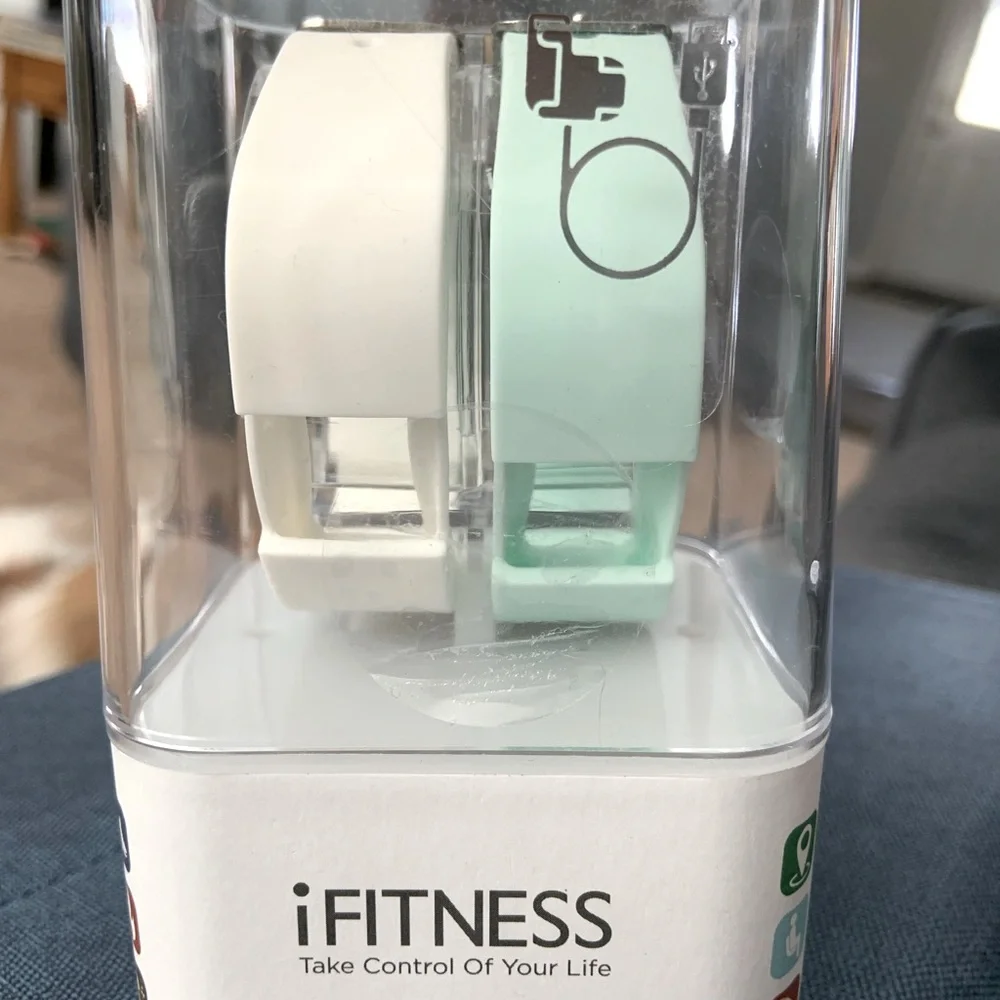 I fitness watch android & iOS compatible.